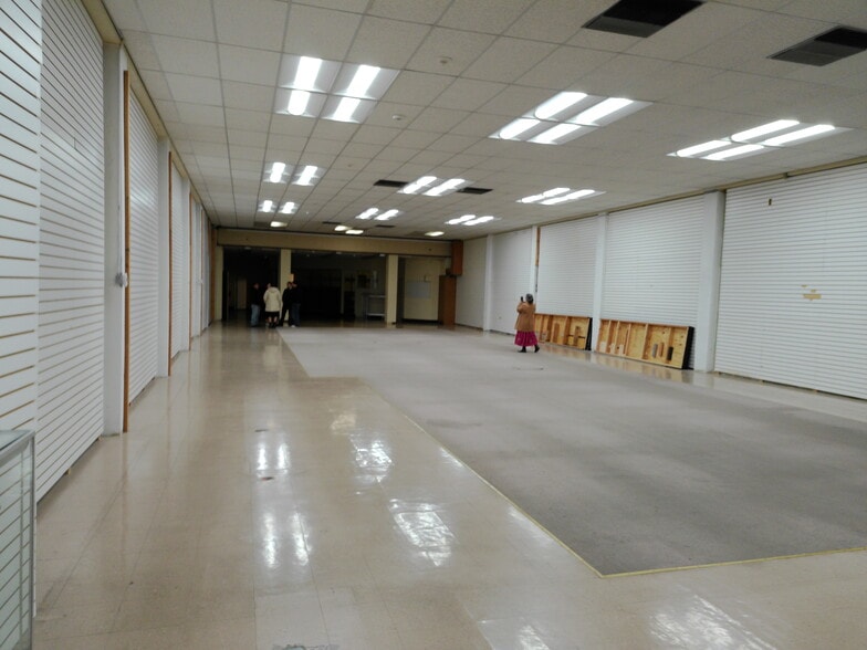 More Photos Of 549 San Benito St, Hollister Storefront For Lease