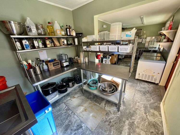 More Photos Of 3052 US-5 Rt, East Thetford Specialty For Sale