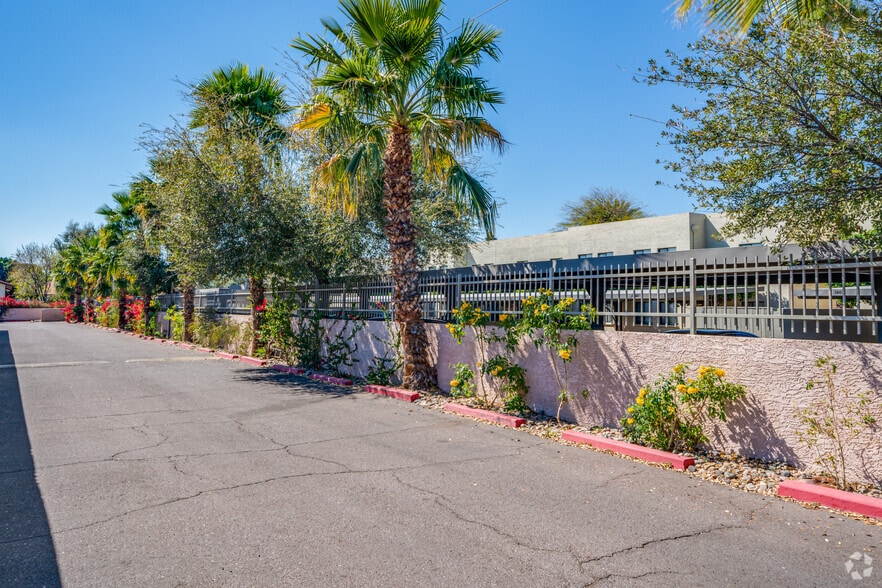More Photos Of 2641 W Butler Dr, Phoenix Apartments For Sale