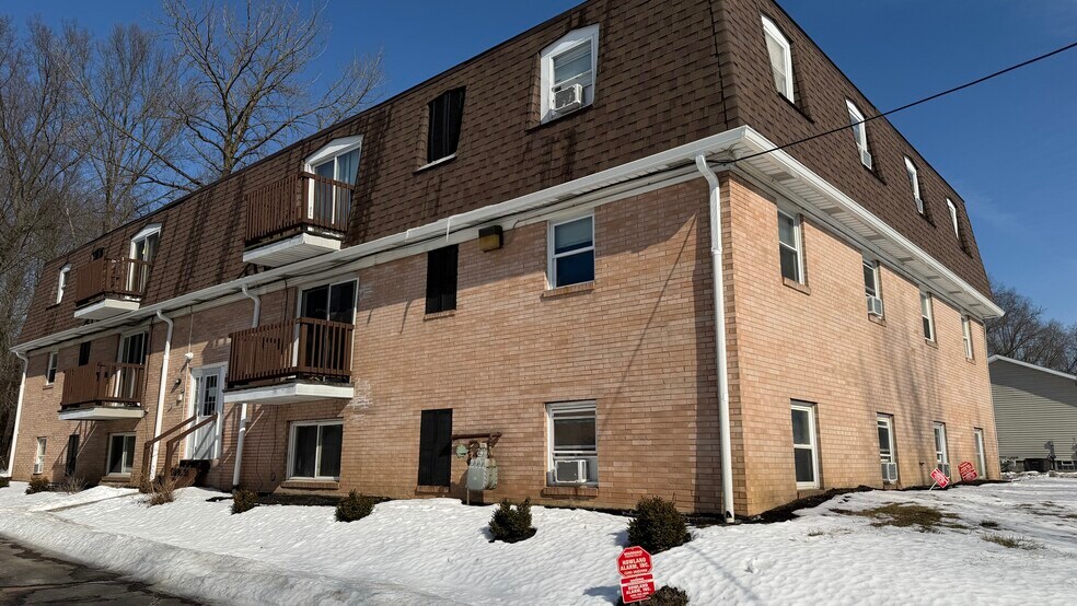 More Photos Of 3100 Beal St, Warren Apartments For Sale