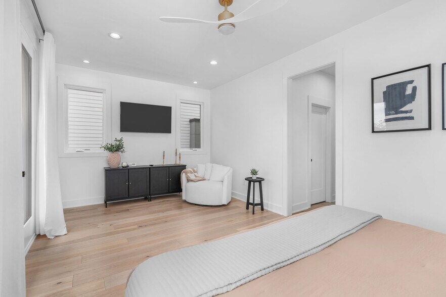 More Photos Of 209-229 Woodsborough Pl, Raleigh Apartments For Sale