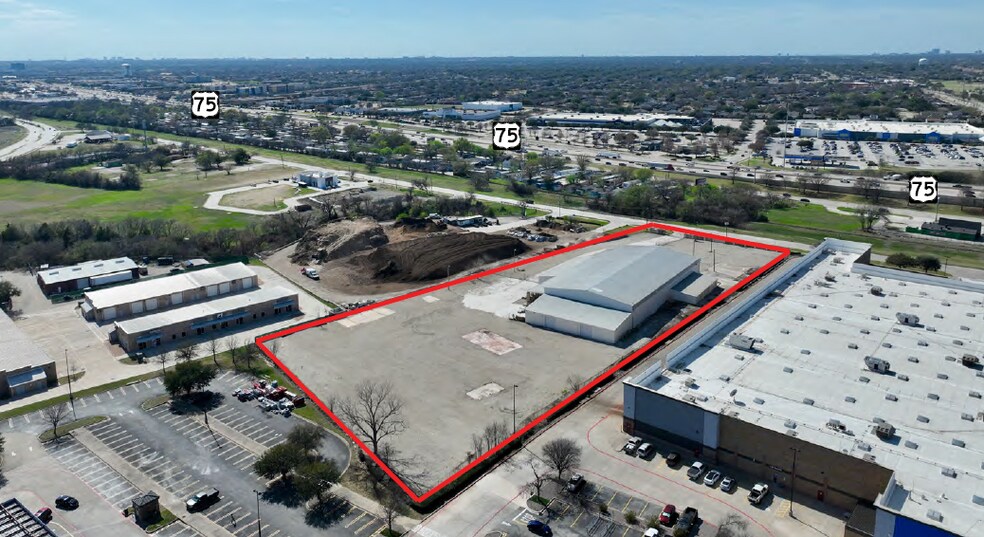 More Photos Of 6000 Split Trail Rd, Plano Warehouse For Lease