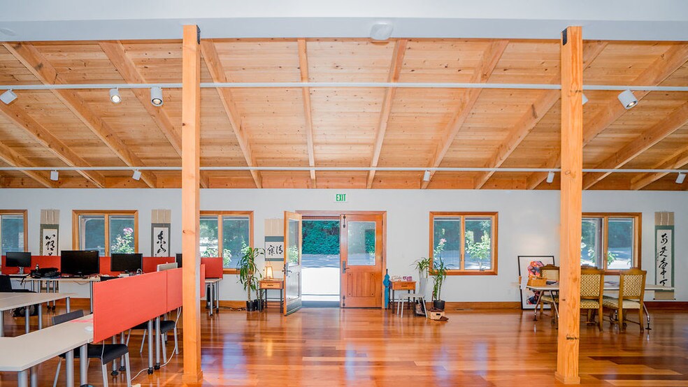 More Photos Of 888 Portola Rd, Portola Valley Office For Lease