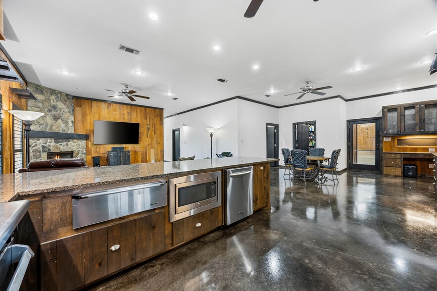 More Photos Of 1276 County Road 3318, Greenville Lodge Meeting Hall For Sale