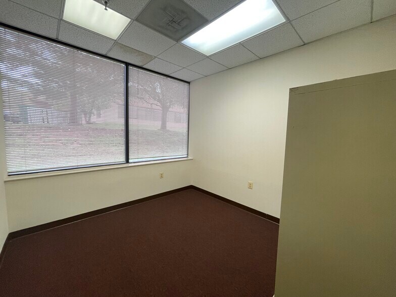 More Photos Of 7000 Infantry Ridge Rd, Manassas Office For Sale