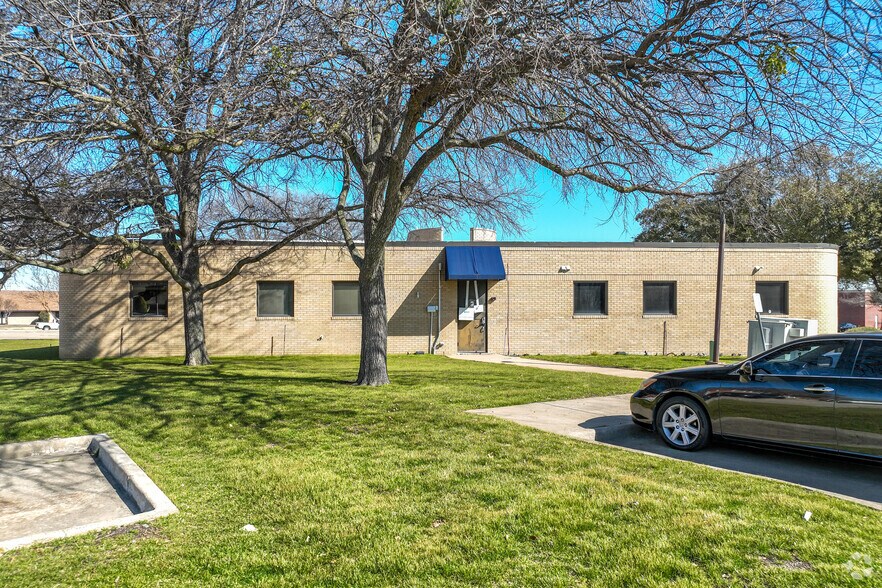 More Photos Of 2200-2202 W Spring Creek Pky, Plano Office For Lease