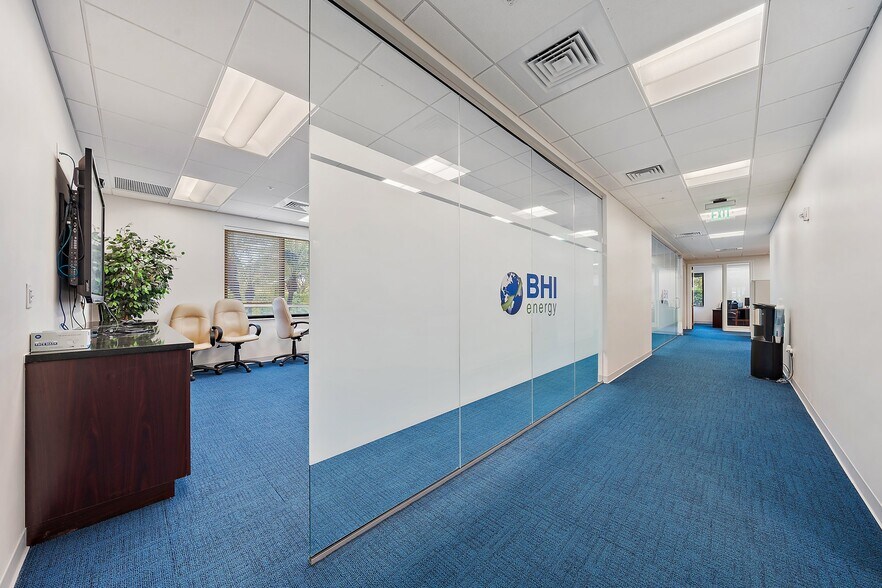 More Photos Of 500 Columbia Dr, West Palm Beach Office For Lease