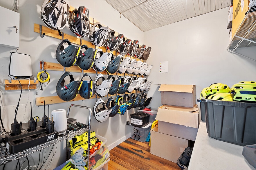 More Photos Of 1501 W Colorado Ave, Colorado Springs Storefront Retail Residential For Sale