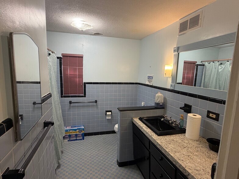 More Photos Of 8507 Forest City Rd, Orlando Office For Sale