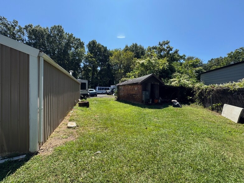 More Photos Of 2225 W Sugar Creek Rd, Charlotte Freestanding For Sale