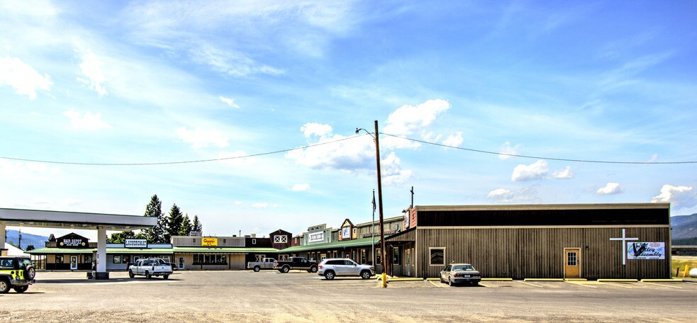 More Photos Of 16600-16640 Beckwith St, Frenchtown Storefront Retail Residential For Lease