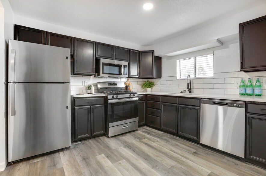 More Photos Of 2520 W 65th Pl, Denver Apartments For Sale