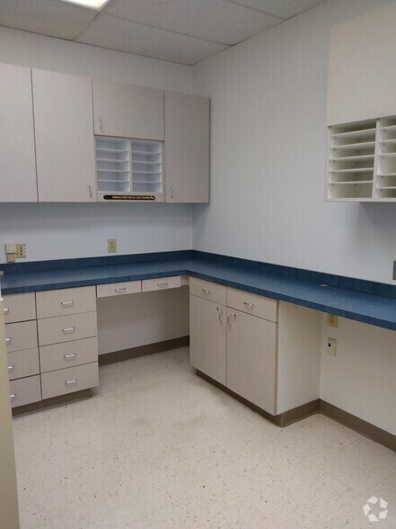More Photos Of 7016 Lee Park Rd, Mechanicsville Medical For Lease