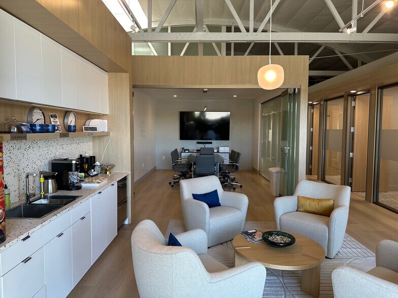 More Photos Of 59 E Foothill Blvd, Arcadia Office For Lease