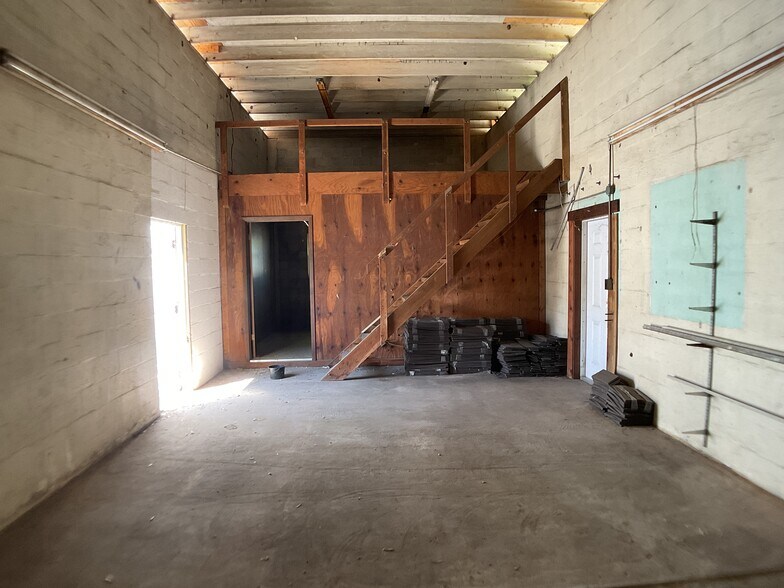 More Photos Of 4460 17 hwy, Arcadia Industrial For Sale