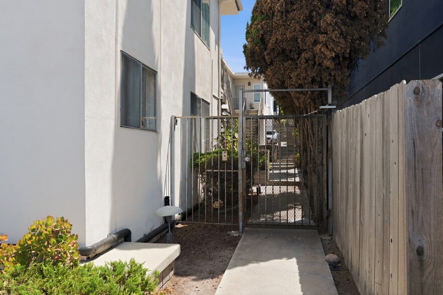 More Photos Of 4161 ARIZONA St, San Diego Apartments For Sale