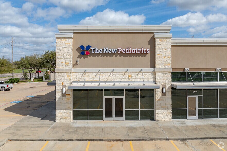 More Photos Of 2220 Eldridge Rd, Sugar Land General Retail For Lease