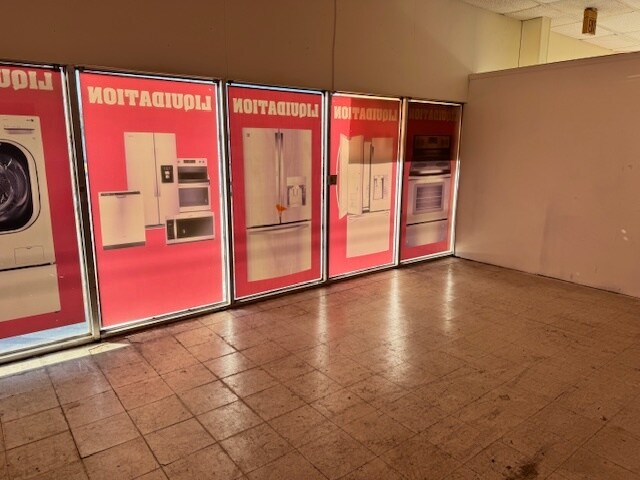 More Photos Of 8231 Burnet Rd, Austin Freestanding For Sale