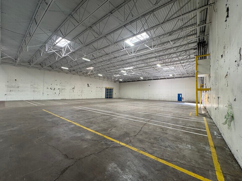 More Photos Of 1101 Syphrit Rd, Wellford Distribution For Sale