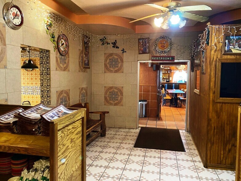 More Photos Of 2130 Alameda St, Norman Restaurant For Sale