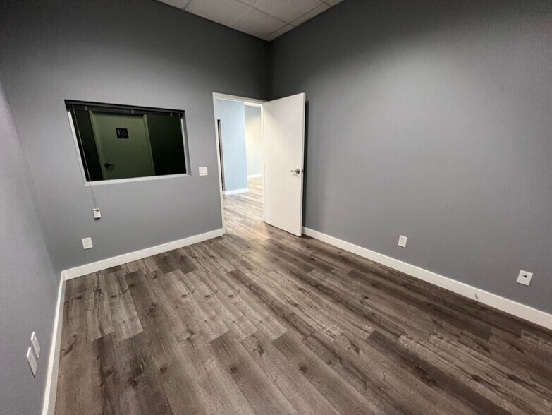 More Photos Of 7950 Cherry Ave, Fontana Light Distribution For Lease
