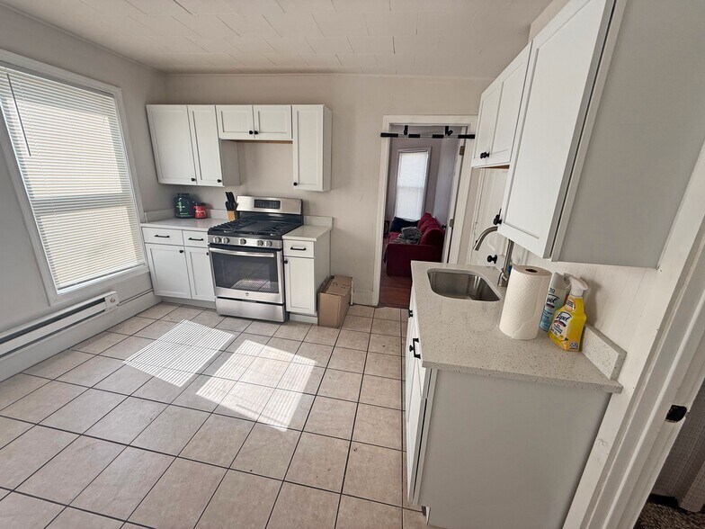 More Photos Of 116 Walker St, Lowell Apartments For Sale