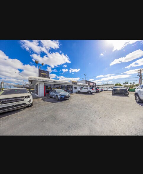 More Photos Of 3450 NW 36th St, Miami Storefront Retail Office For Lease