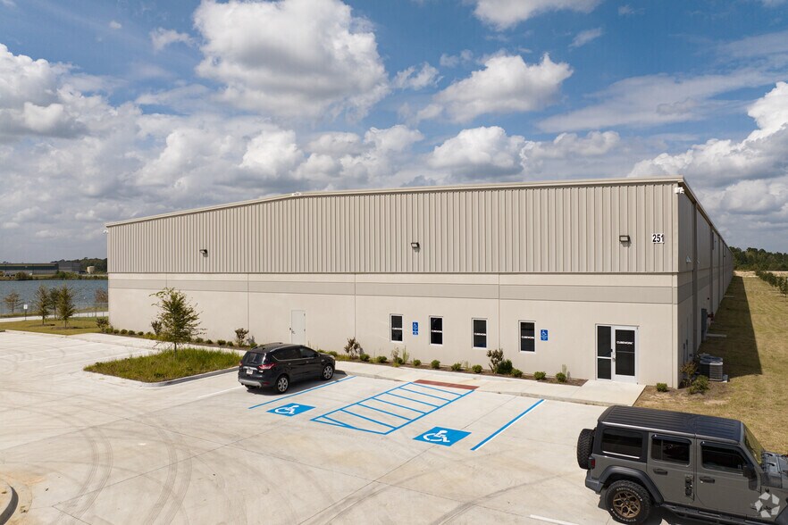 More Photos Of 251 Morgan Lakes Industrial Blvd, Pooler Industrial For Lease