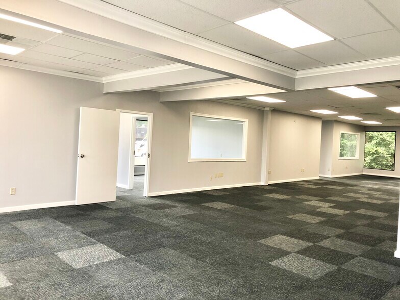 More Photos Of 6139-6141 Oakbrook Pky, Norcross Office For Lease