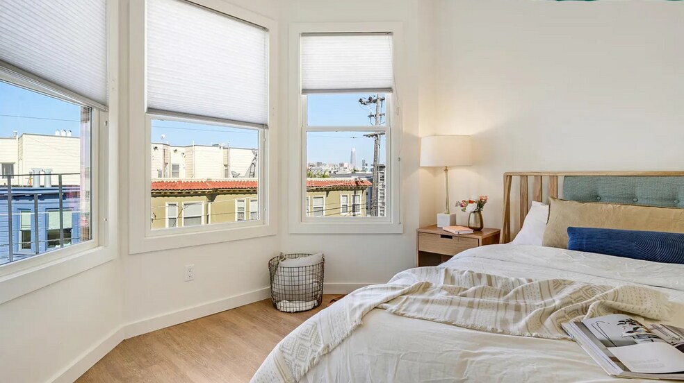 More Photos Of 1817 15th St, San Francisco Apartments For Sale