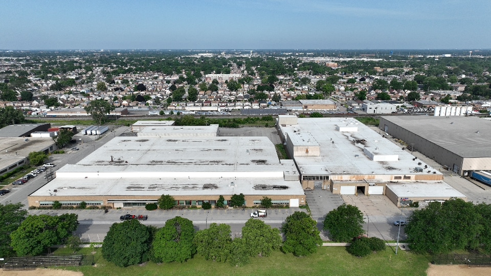 More Photos Of 4800 S Kilbourn Ave, Chicago Warehouse For Lease