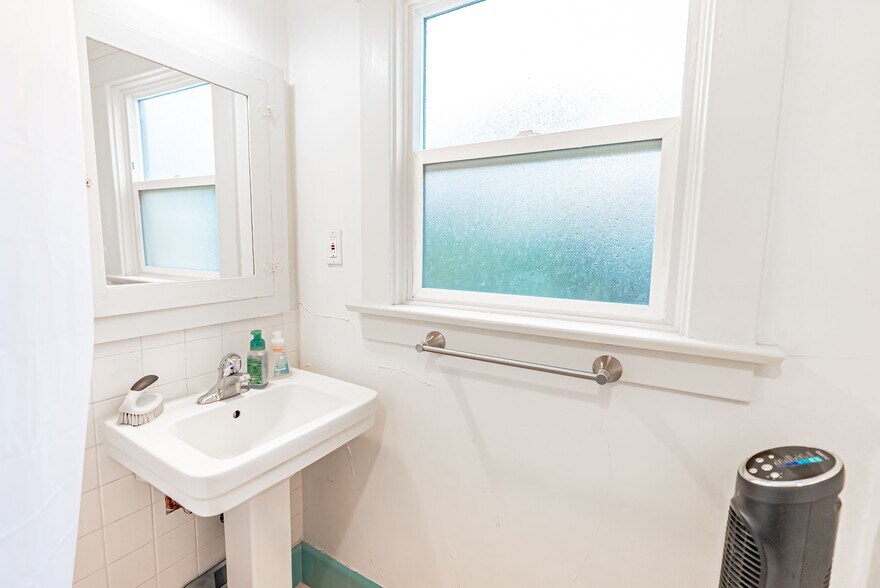 More Photos Of 3609-3613 Indiana St, San Diego Apartments For Sale