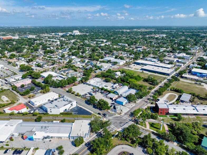 More Photos Of 2221 5th Ave S, St Petersburg Land For Lease
