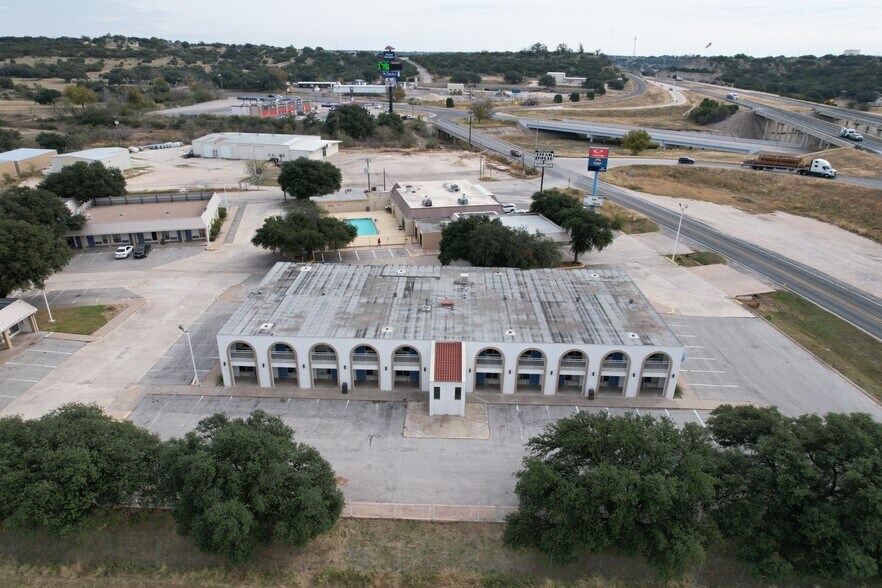 More Photos Of 1312 N Service Rd, Sonora Hotel For Sale