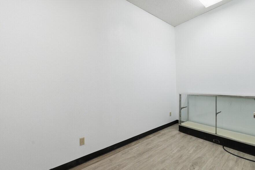 More Photos Of 1270 W Highway 412, Siloam Springs Unknown For Lease