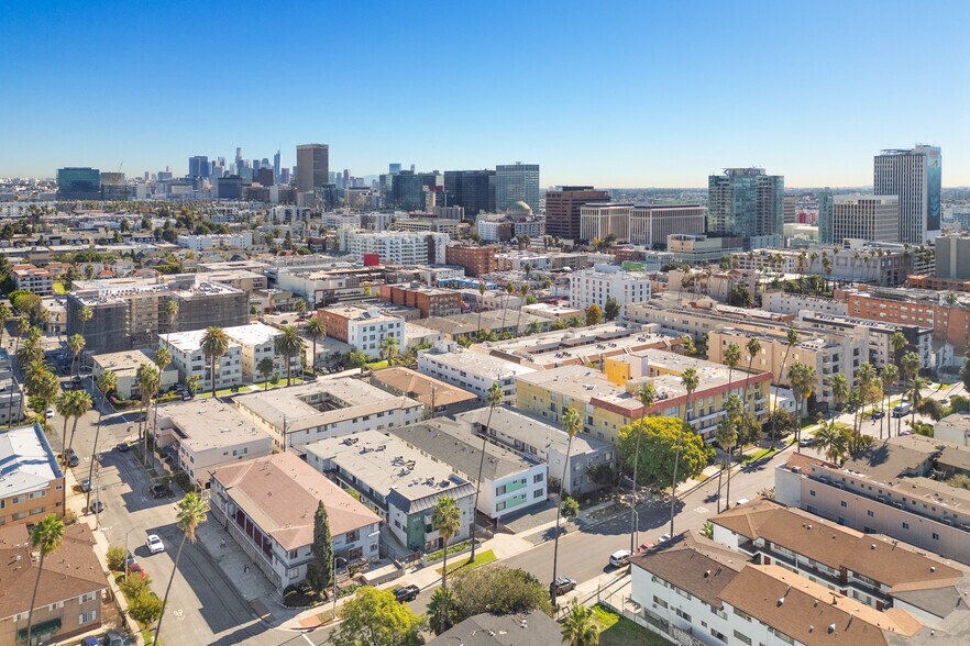 More Photos Of 406 S St Andrews Pl, Los Angeles Apartments For Sale