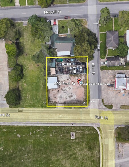 More Photos Of 700 Park St, Baytown Auto Dealership For Lease