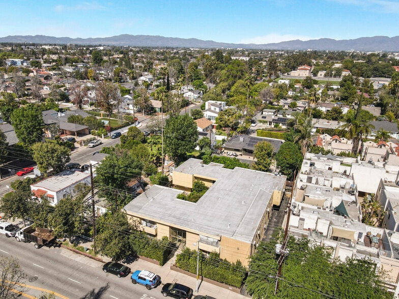 More Photos Of 14641 Magnolia Blvd, Sherman Oaks Apartments For Sale