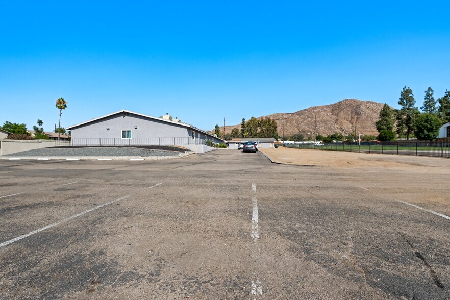 More Photos Of 12354 Mount Vernon Ave, Grand Terrace Religious Facility For Sale