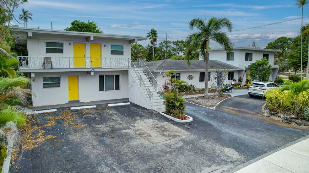 More Photos Of 630 NE 37th St, Oakland Park Apartments For Sale