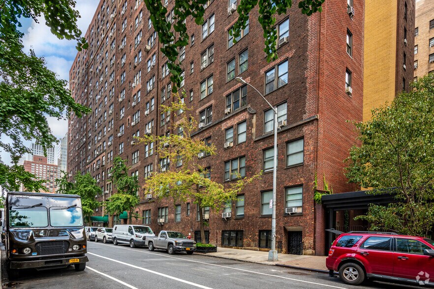 More Photos Of 984-990 1st Ave, New York Apartments For Sale
