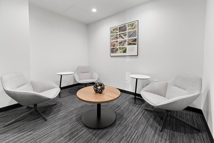 More Photos Of 2839 Northgate Dr, Iowa City Office For Sale