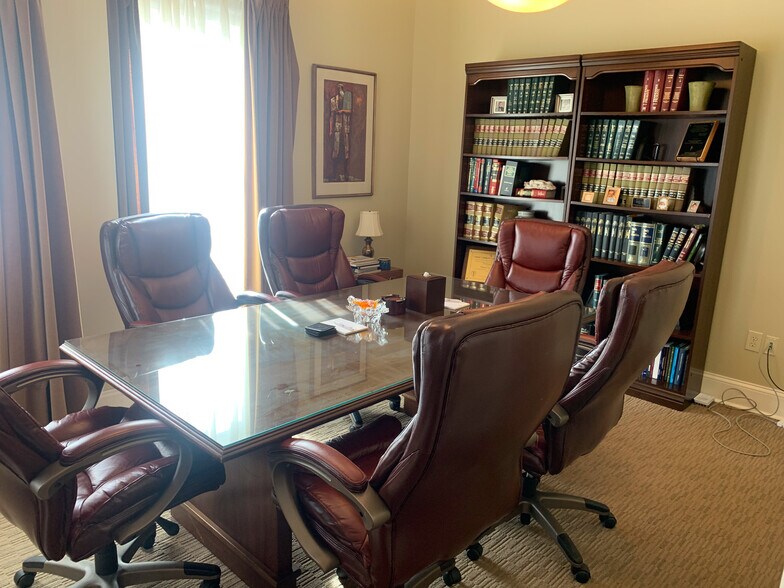 More Photos Of 205 23rd Ave N, Nashville Office For Lease