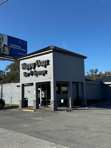 Primary Photo Of 12401 US Highway 301, Dade City Bar For Sale
