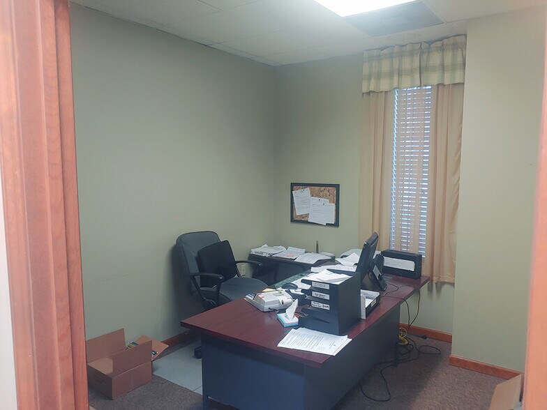 More Photos Of 26455 Newbanks Rd, Abingdon Distribution For Sale