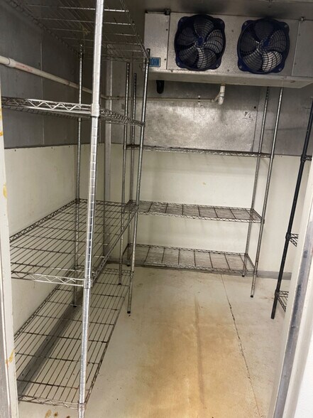 More Photos Of 901 Elm St, Tioga Freestanding For Sale