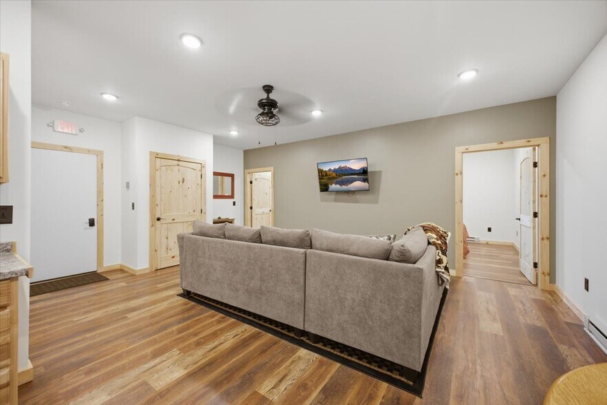 More Photos Of 6275 State Highway 30, Indian Lake Flex For Sale