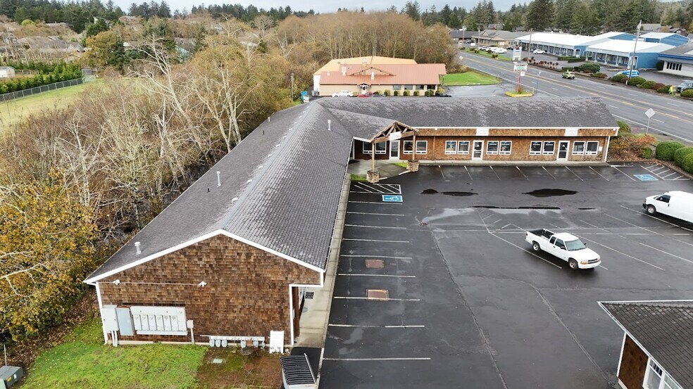 Primary Photo Of 3470 Highway 101 N, Gearhart General Retail For Sale