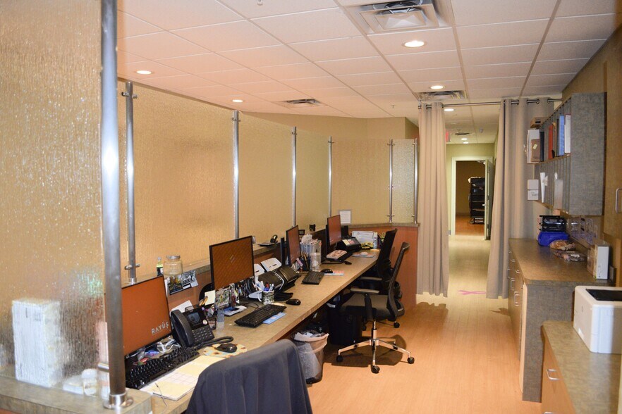 More Photos Of 1640 Maitland Ave, Maitland Medical For Lease