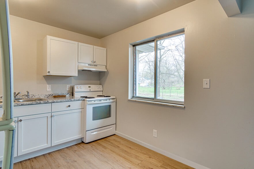 More Photos Of 112 N Hazelton St, Flushing Multifamily For Sale